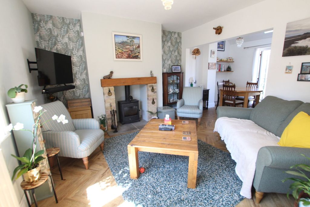 Property photo 3 of 26