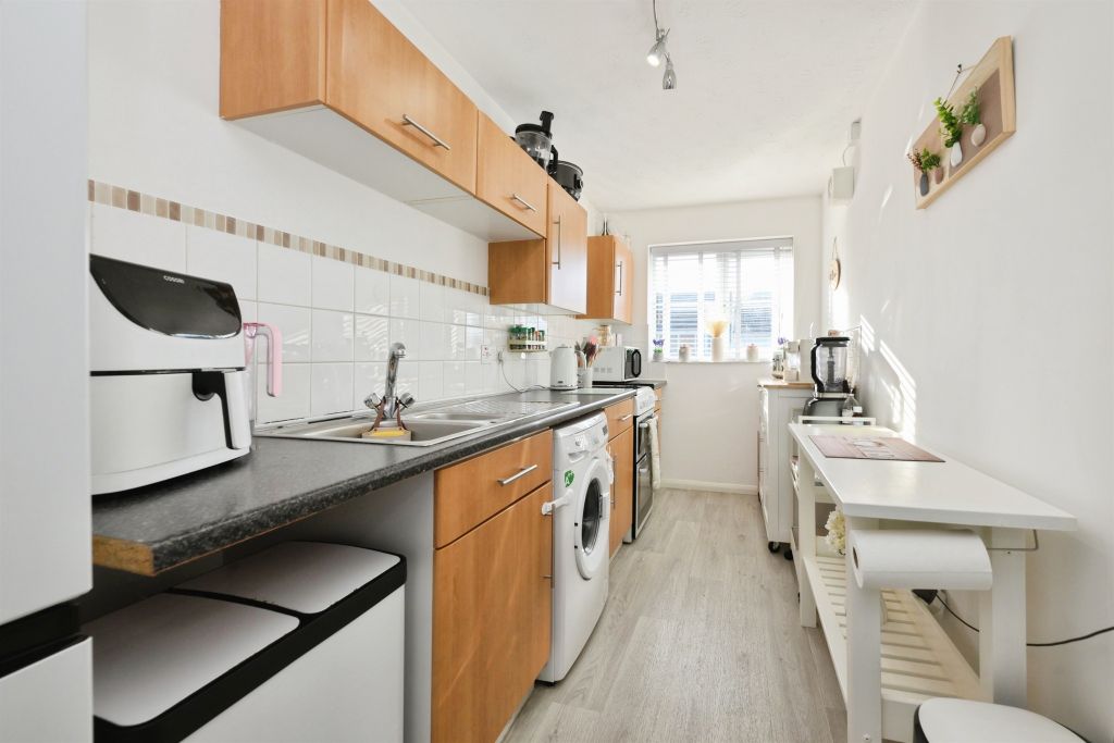 Property photo 3 of 11