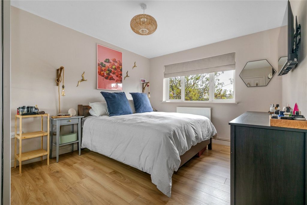 Property photo 2 of 13 Picture No. 08