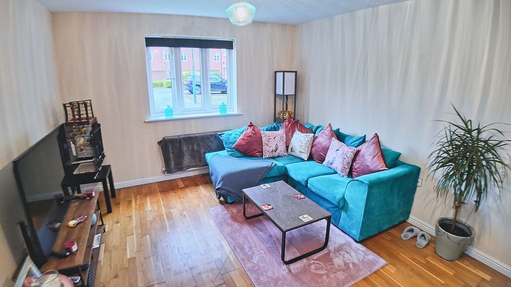 Property photo 2 of 16