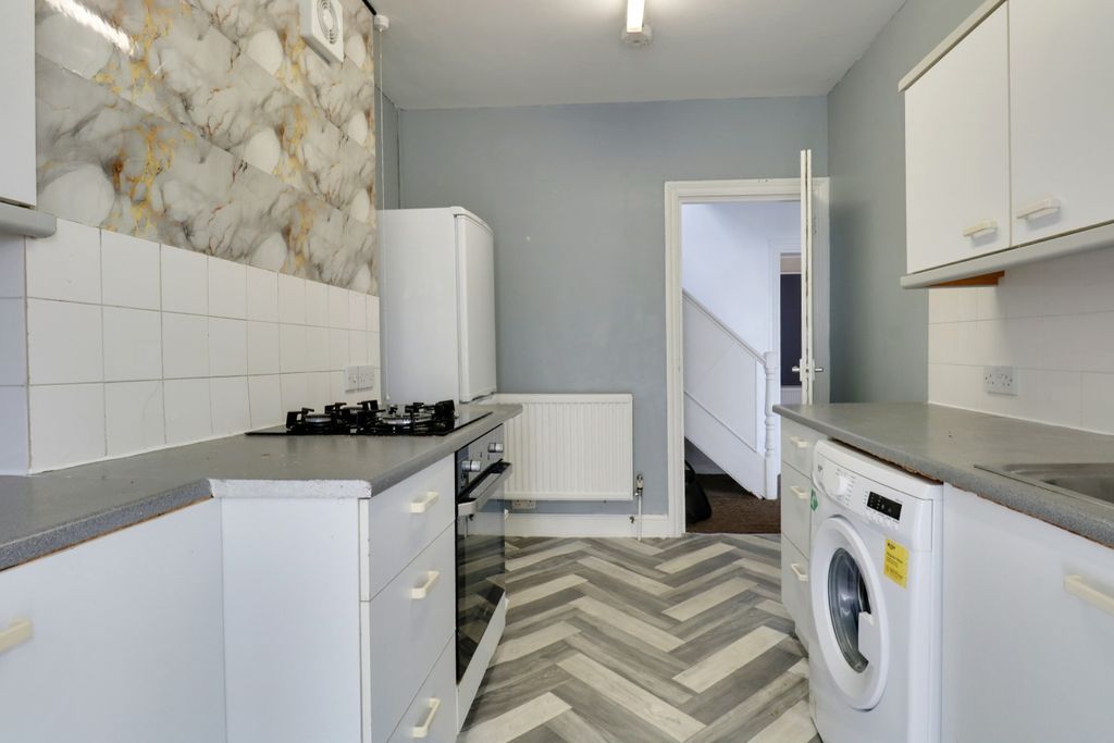 Property photo 1 of 14 4547471