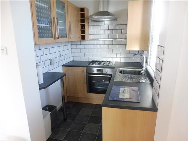 Property photo 1 of 14 Living Room