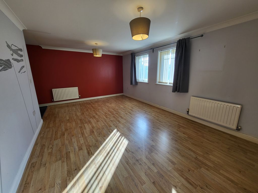 Property photo 2 of 16 Gallery