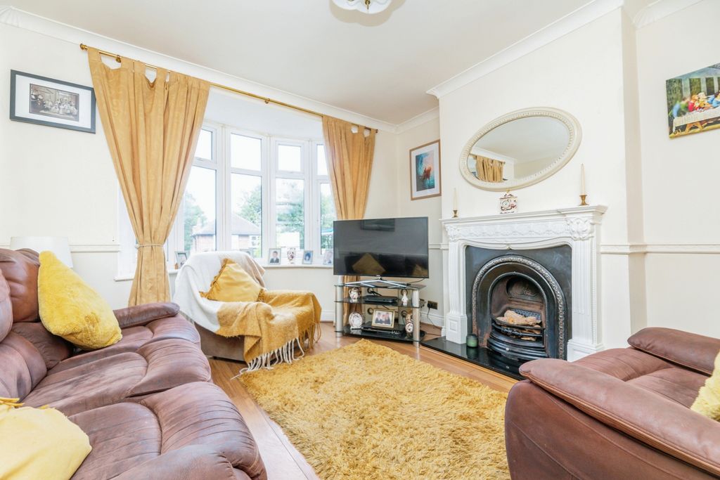 Property photo 2 of 20 2A8A8988