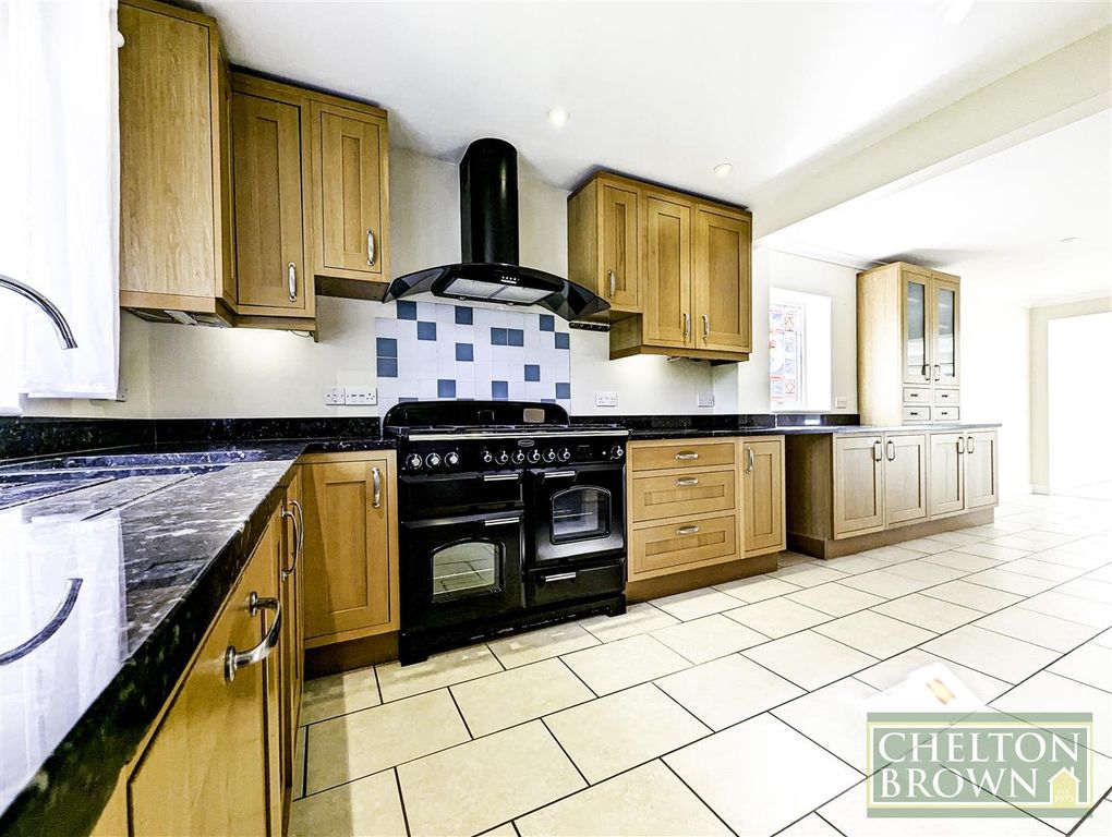 Property photo 2 of 56 Picture No. 68