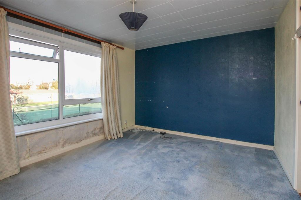 Property photo 3 of 10 Img_1052.Jpg