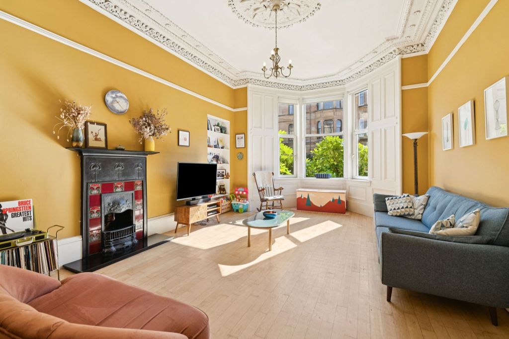 Property photo 2 of 28