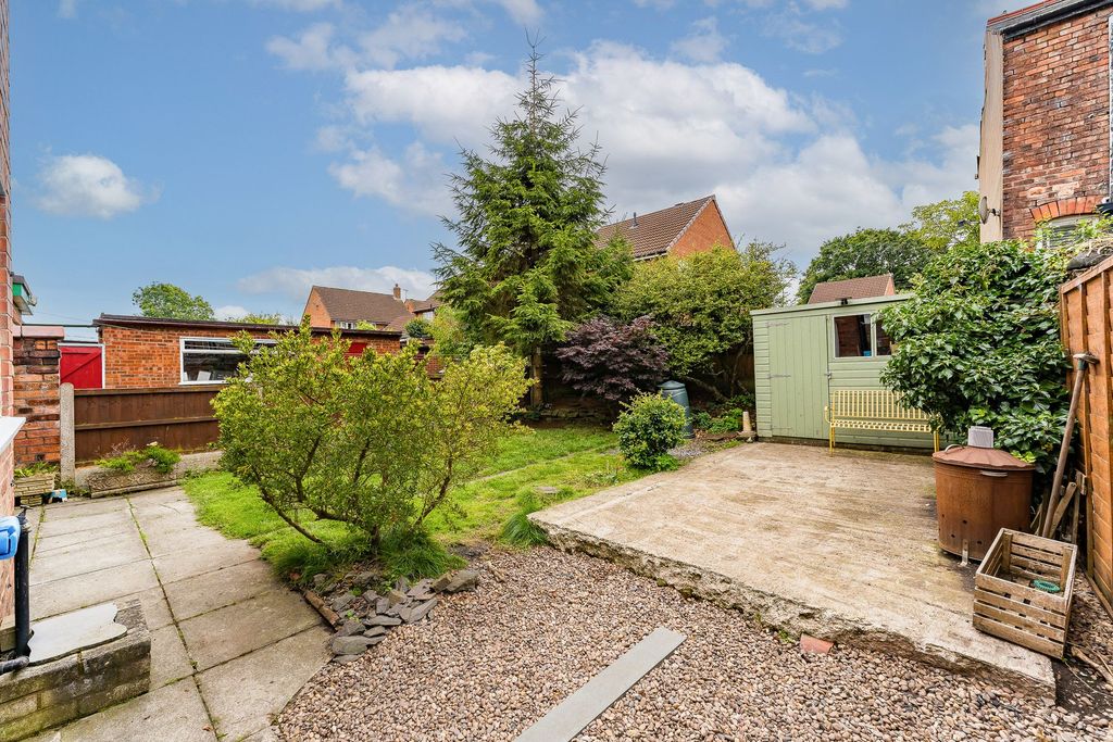 Property photo 2 of 22