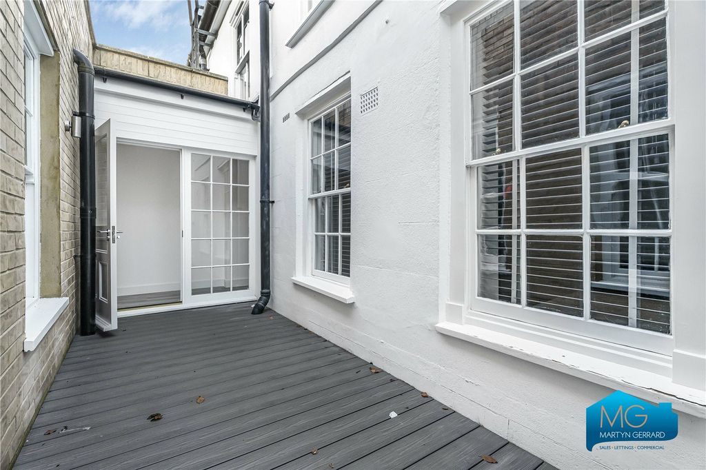 Property photo 3 of 15 Picture No. 19