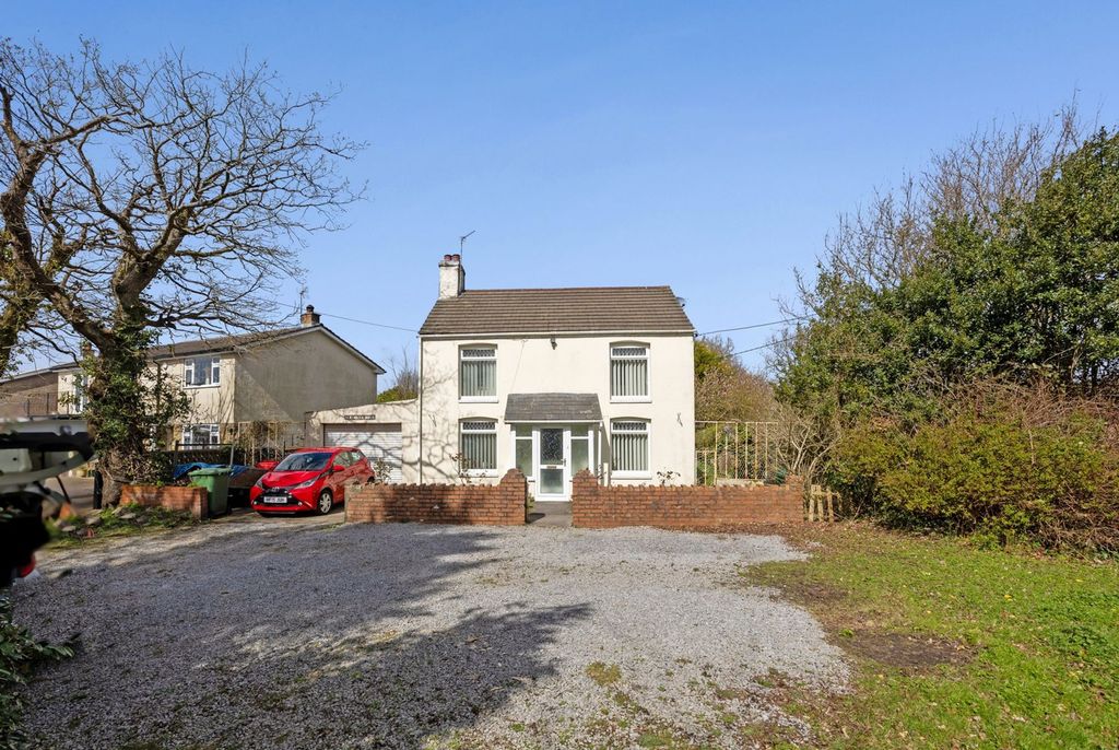 Property photo 2 of 30