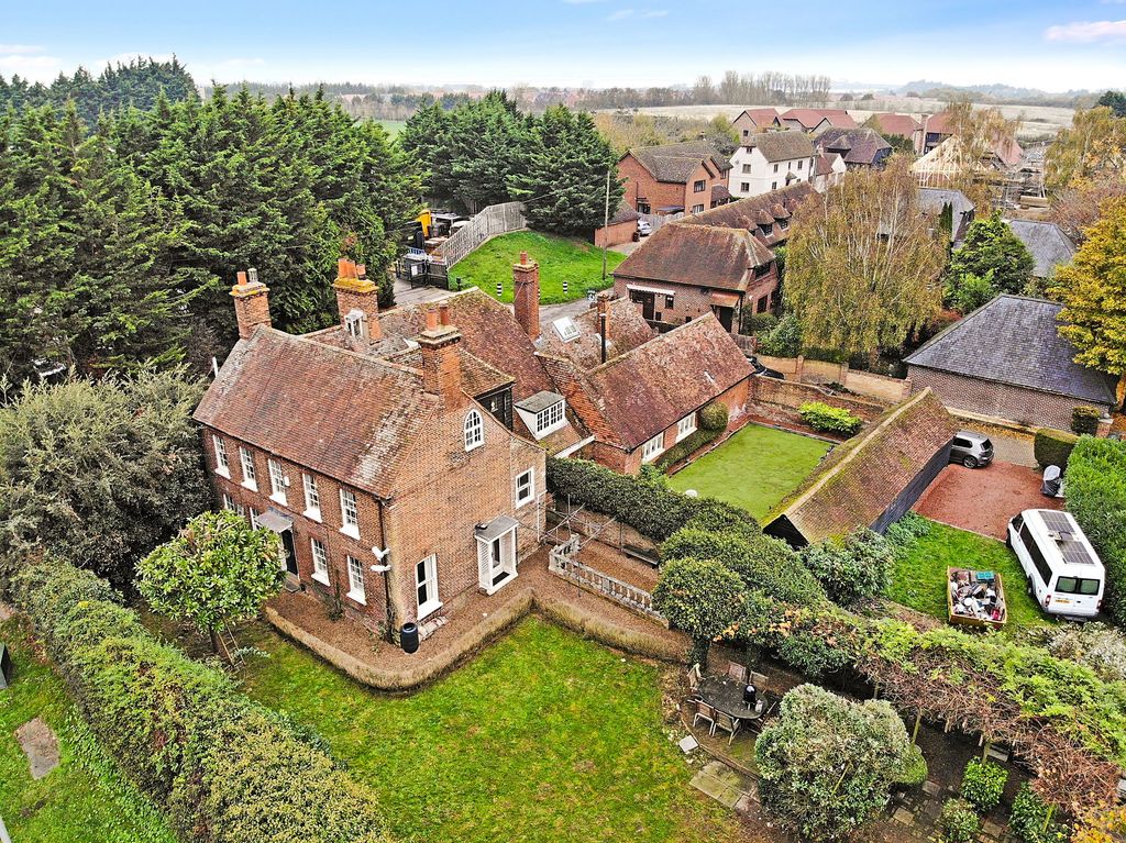 Property photo 1 of 37