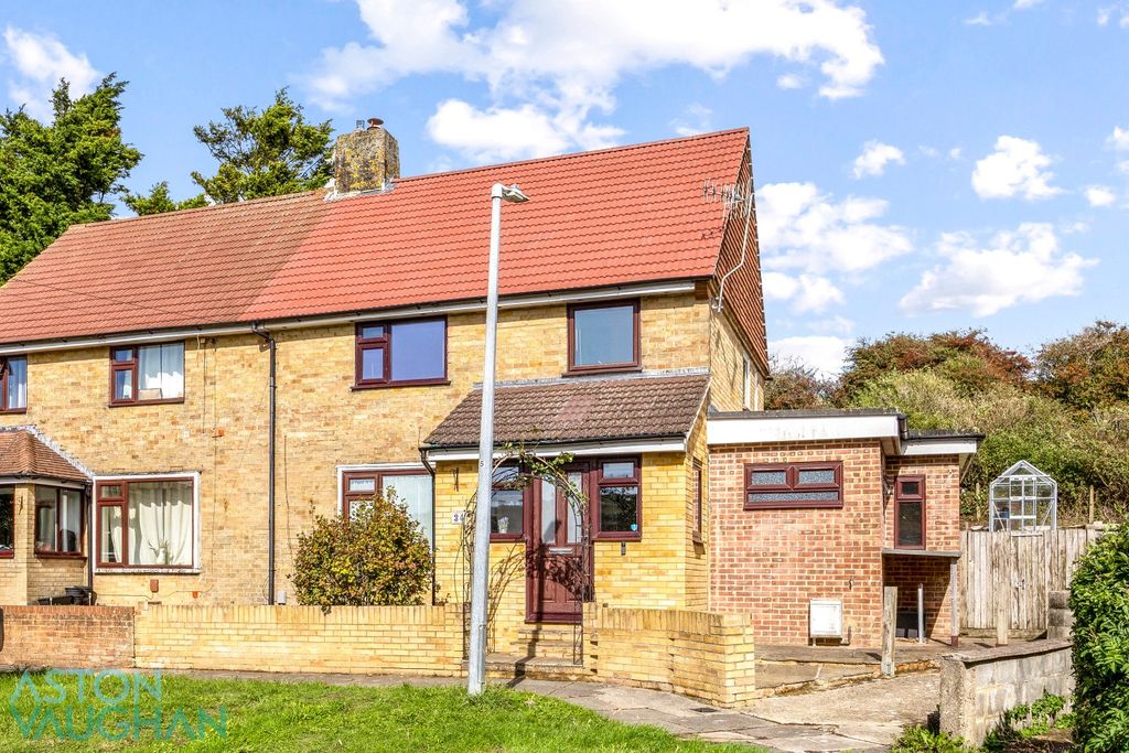 Property photo 1 of 13 4652650