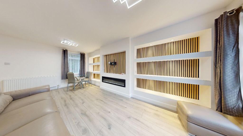 Property photo 3 of 17 Photo 3