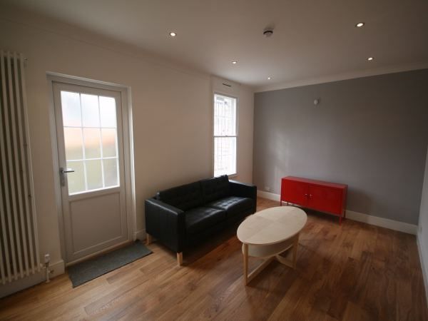 Property photo 1 of 4