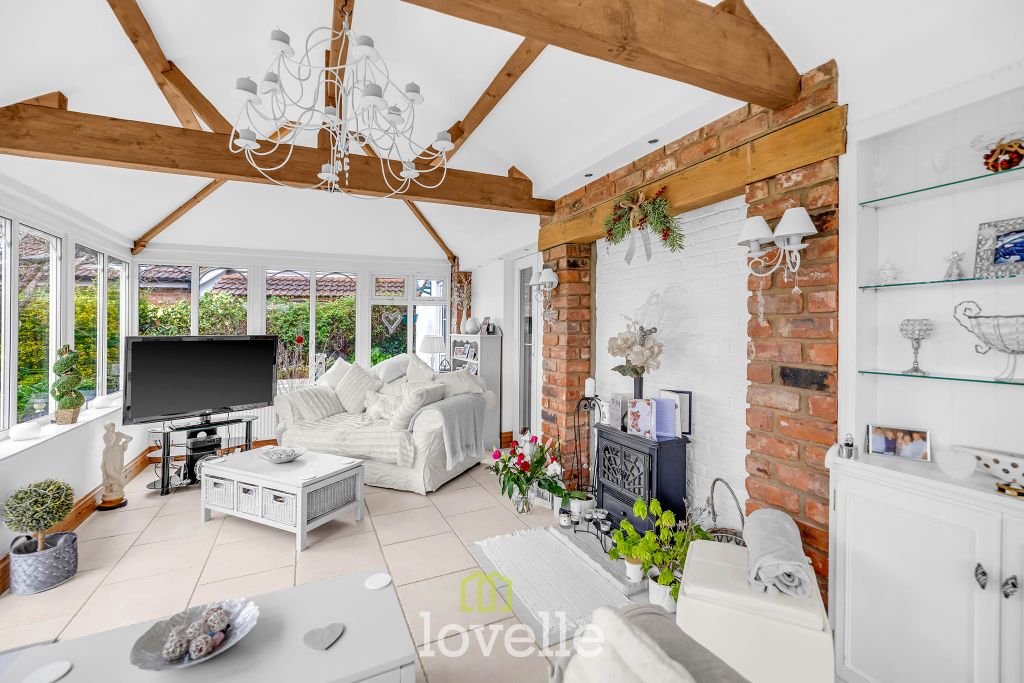 Property photo 2 of 40