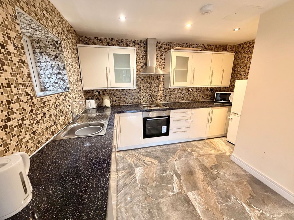 Property photo 2 of 9 Picture No. 04