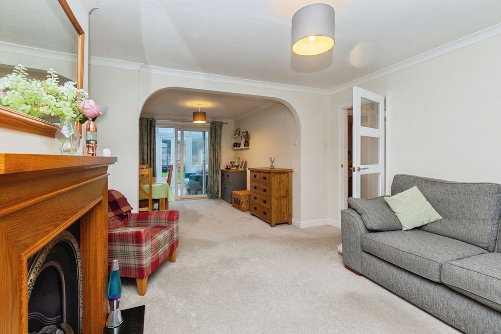 Property photo 3 of 17 Pbox-Img.Jpg