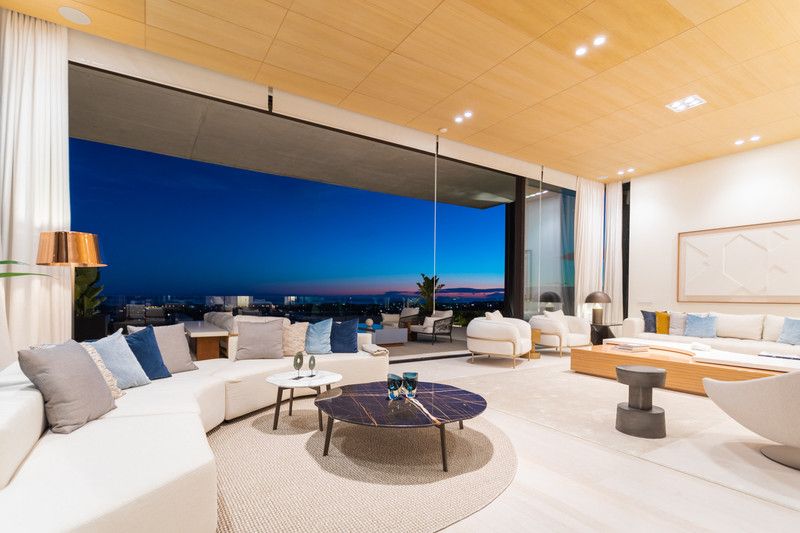 Property photo 3 of 51