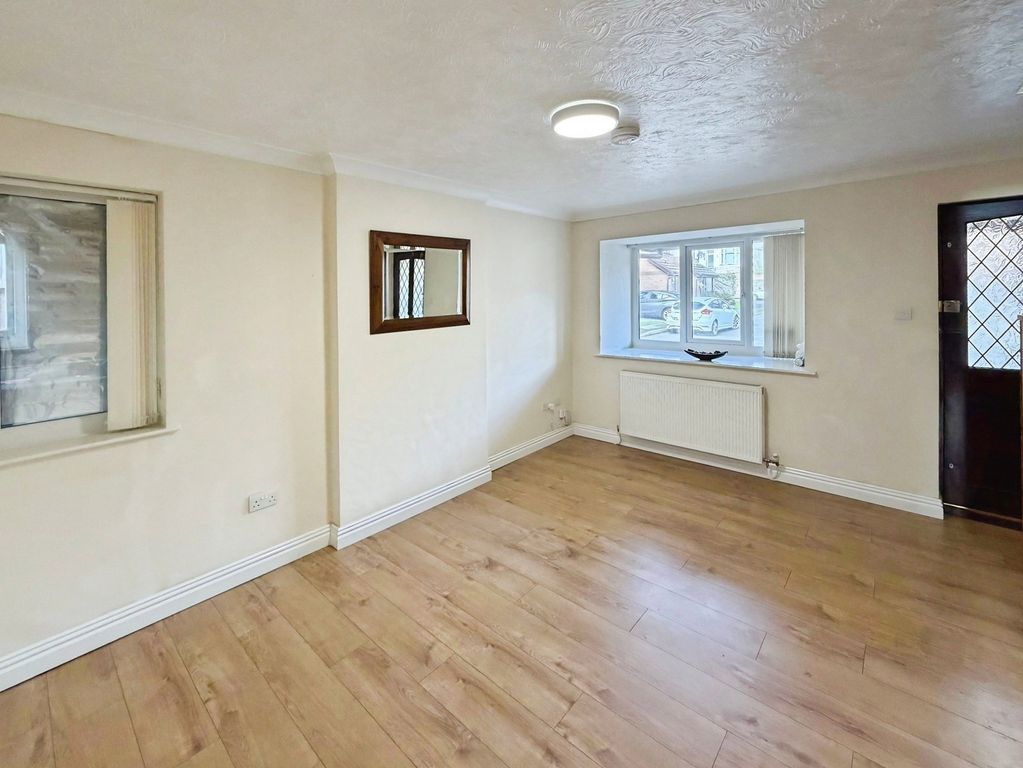 Property photo 3 of 24