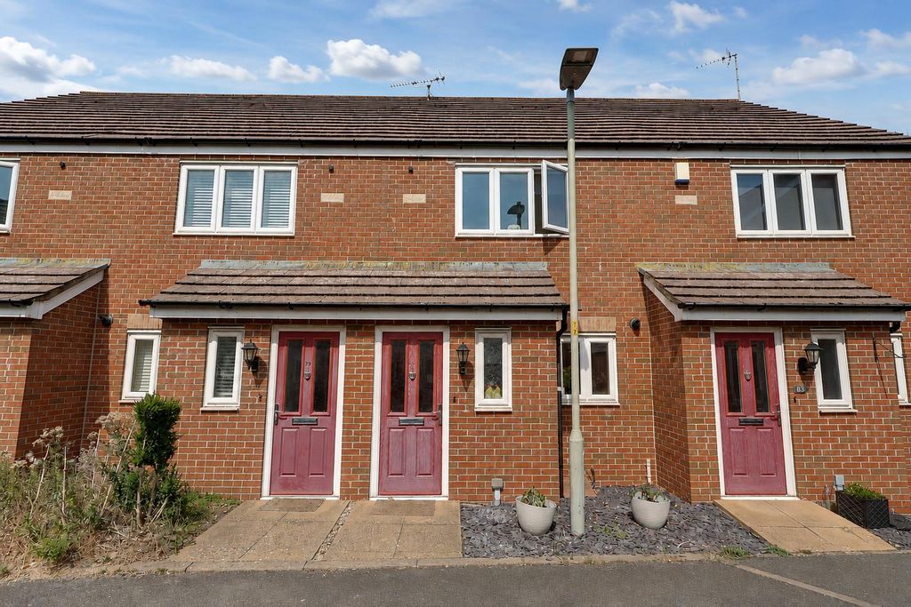 Property photo 1 of 12
