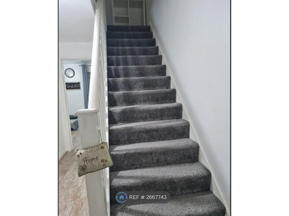 Property photo 2 of 20 Stairs