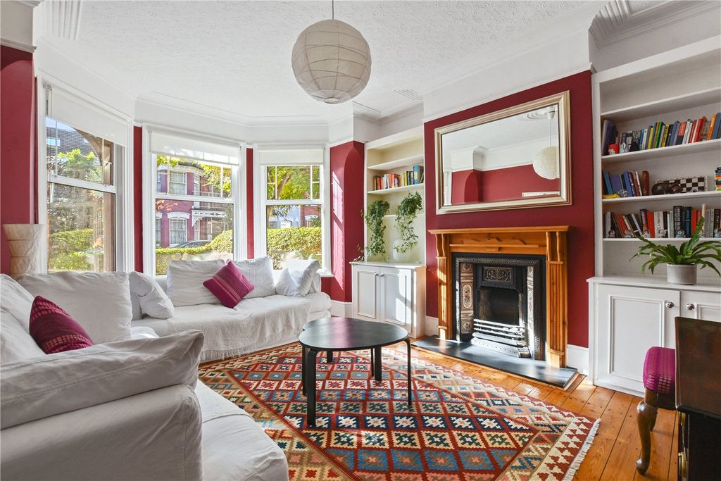 Property photo 2 of 17 Picture No. 63