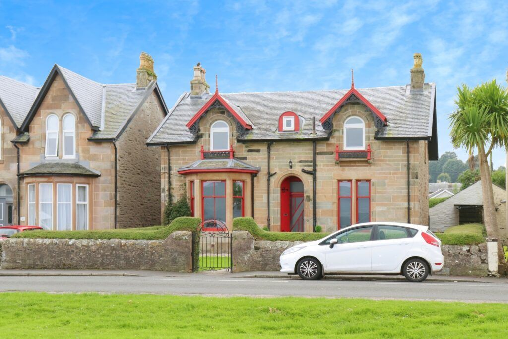 Property photo 1 of 14