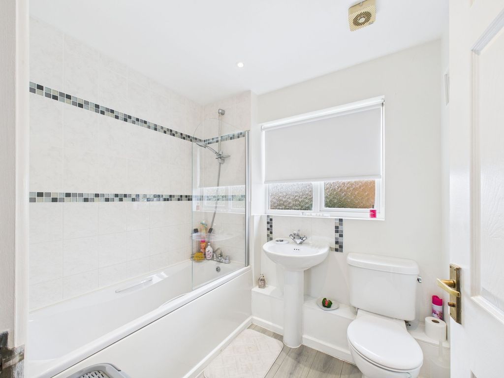 Property photo 3 of 25