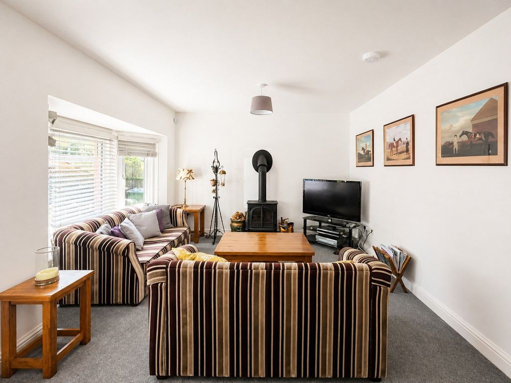 Property photo 3 of 39