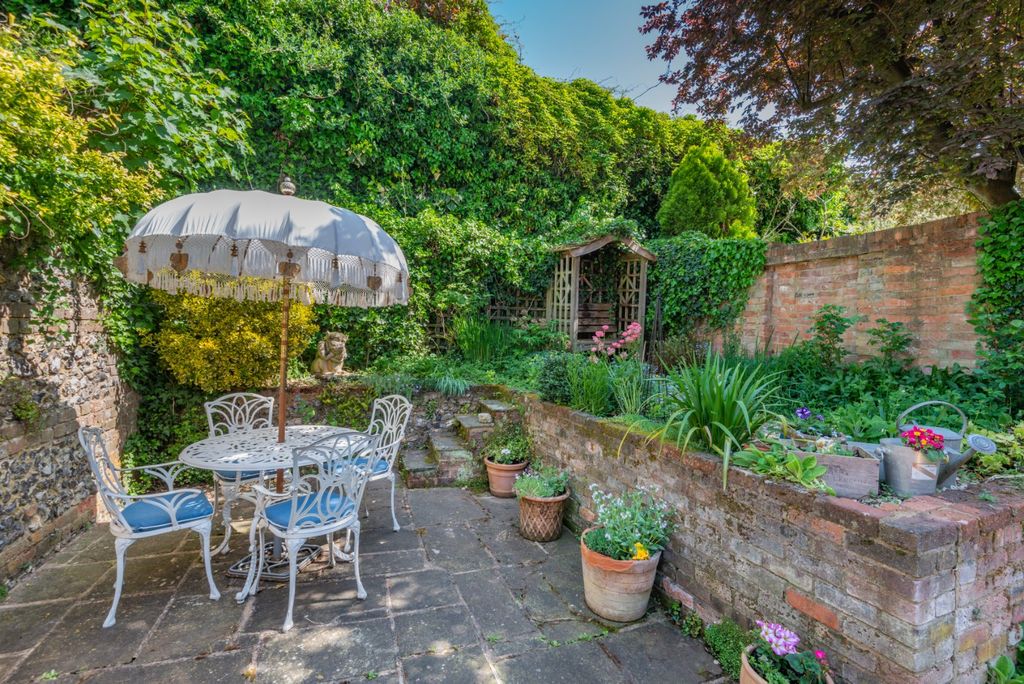 Property photo 2 of 18 Picture No. 38