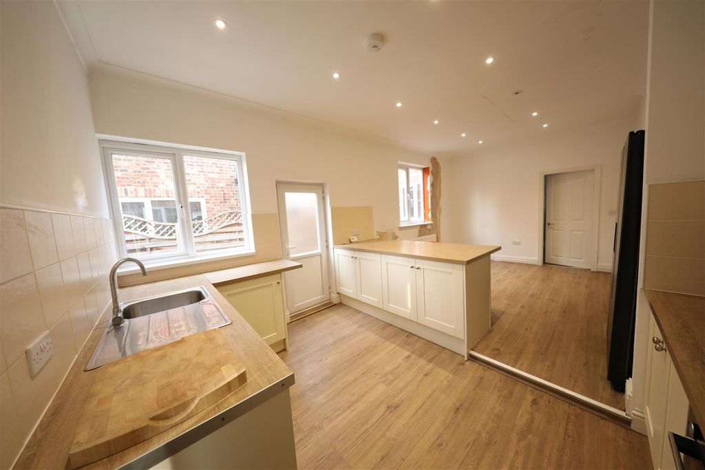 Property photo 2 of 26 0A4A5810.Jpg