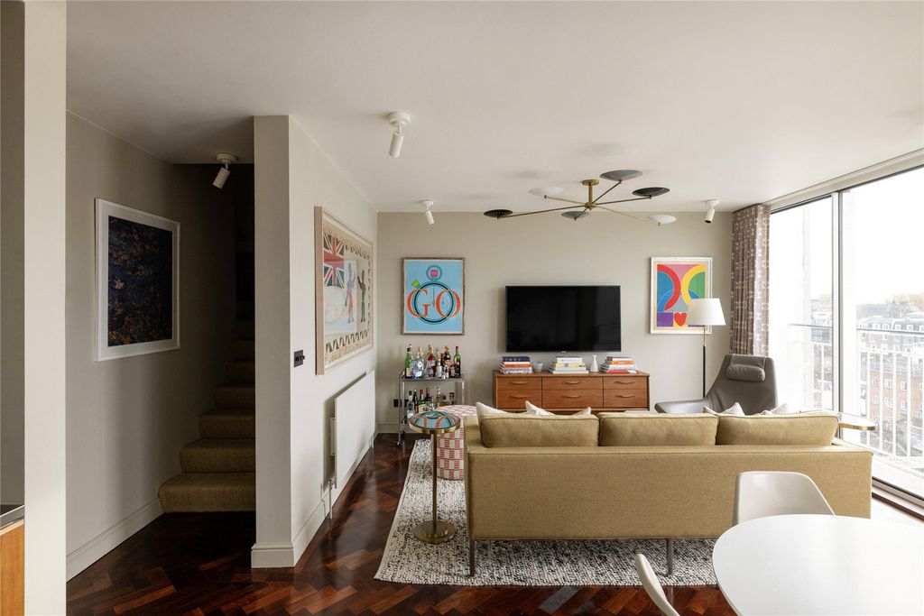 Property photo 1 of 17 Picture No. 03