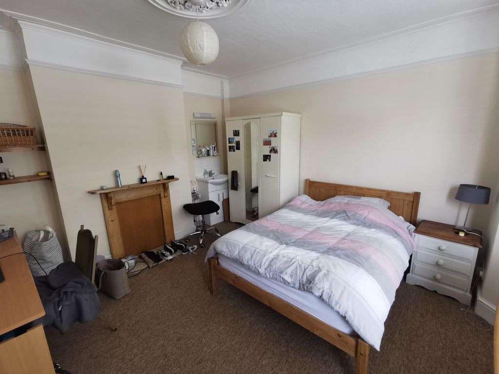 Property photo 2 of 10 Image