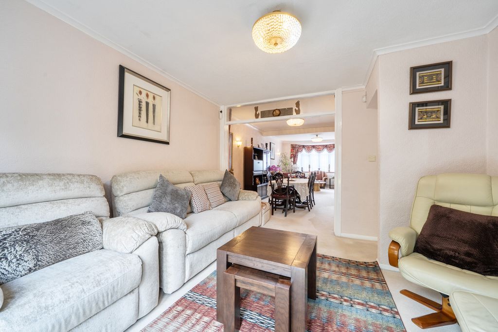 Property photo 3 of 29 1467918-10-6A1Dd5...