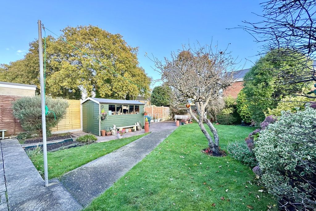 Property photo 3 of 17