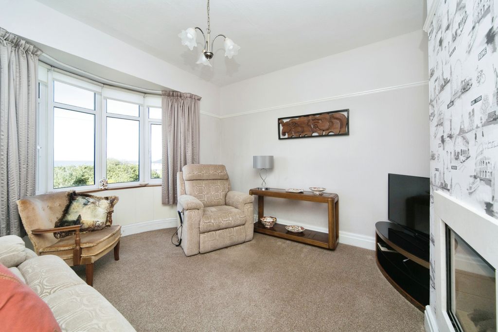 Property photo 2 of 14 Photography