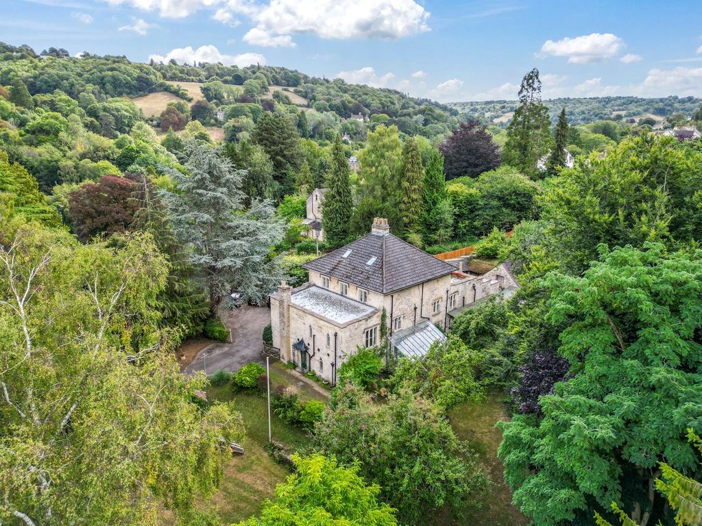 Property photo 1 of 30