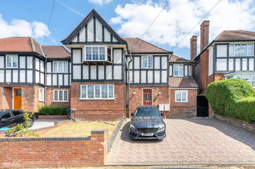 Property photo 1 of 20