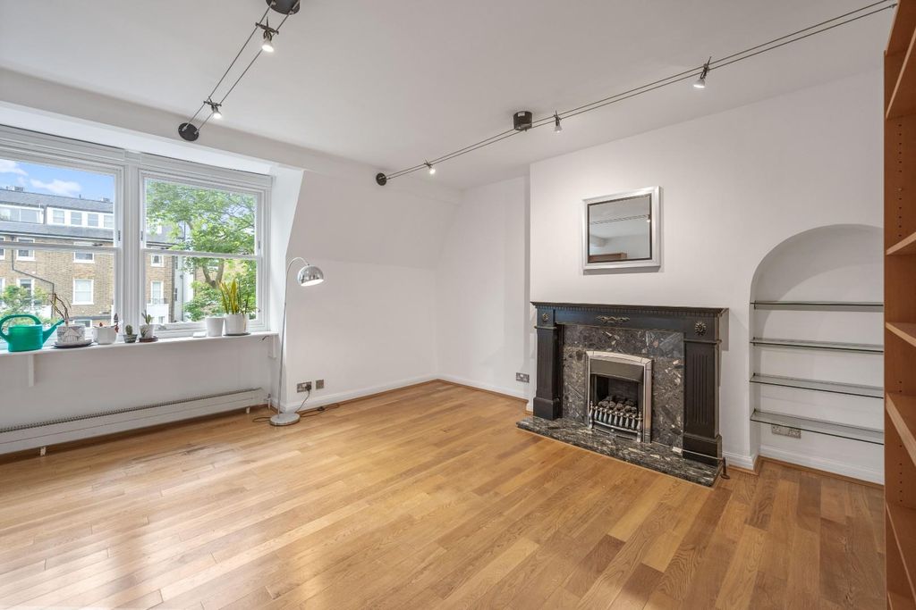 Property photo 1 of 8