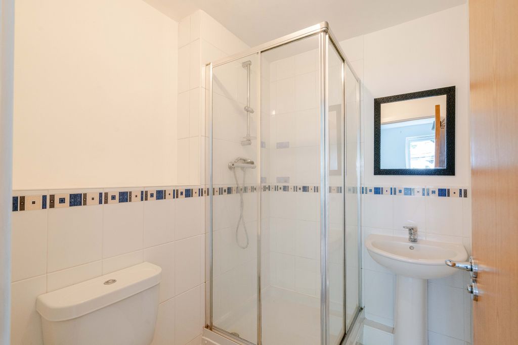 Property photo 3 of 14 12