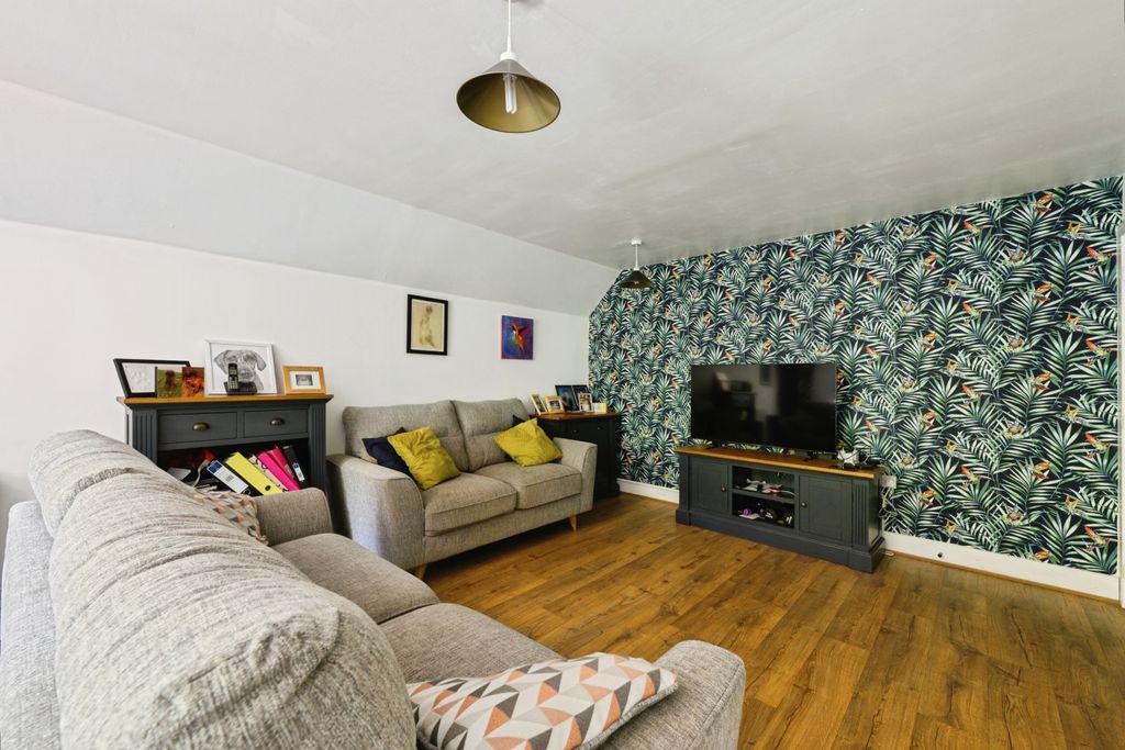 Property photo 3 of 16 Picture No. 04