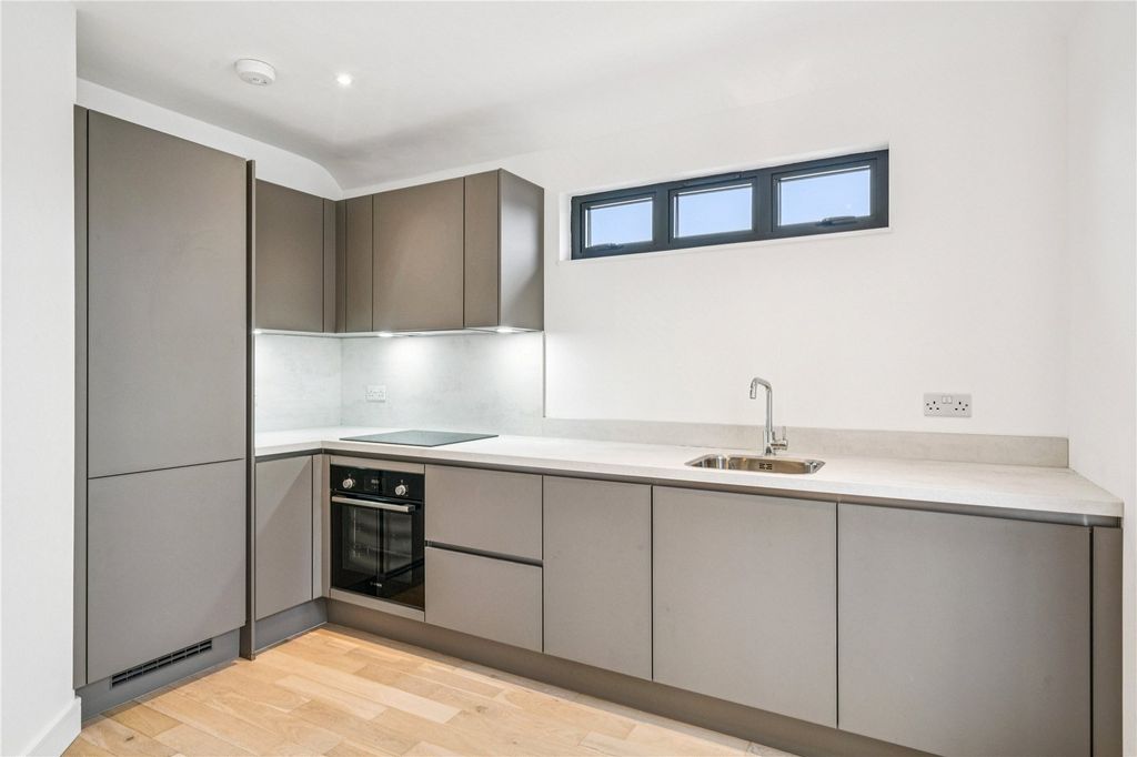 Property photo 2 of 16 Picture No. 04