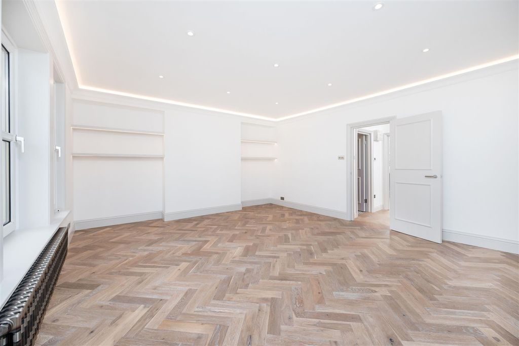 Property photo 3 of 13 Reception Room 2 - Edgware Road.Jpeg