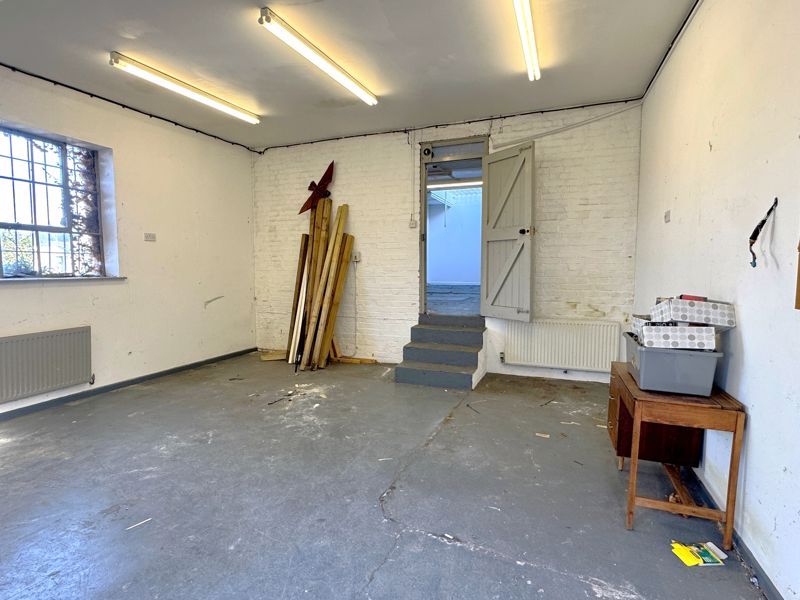 Property photo 2 of 4 Photo 8