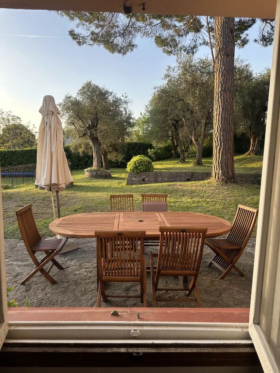 Property photo 3 of 34