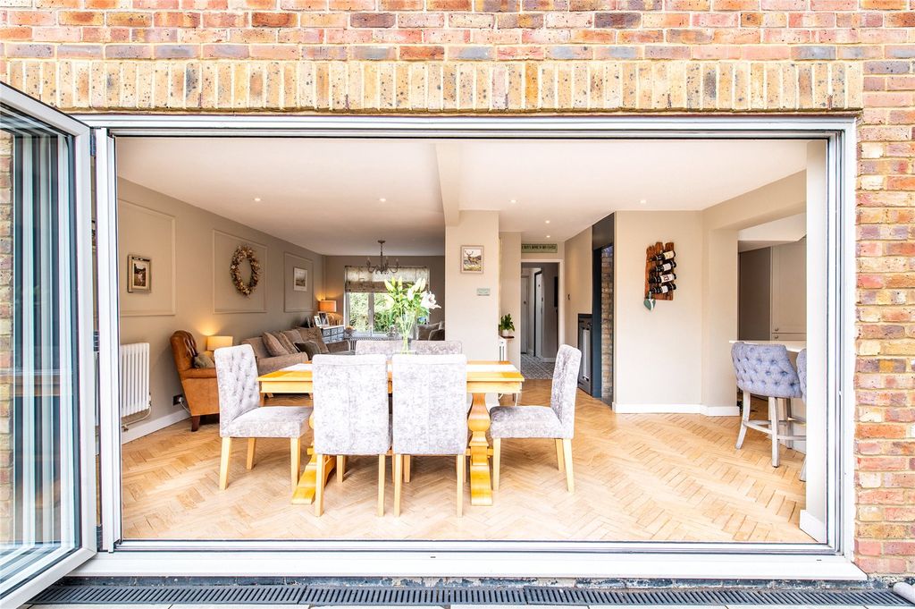 Property photo 3 of 36 Picture 3