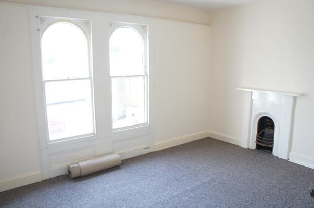 Property photo 2 of 5 2 Lounge