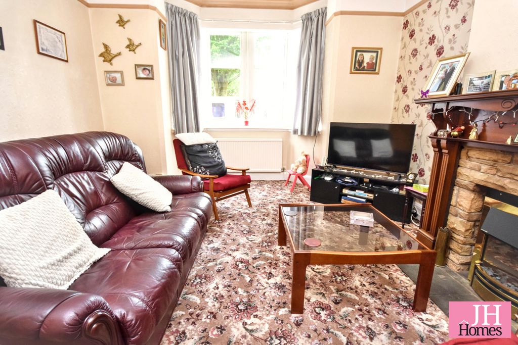Property photo 3 of 24