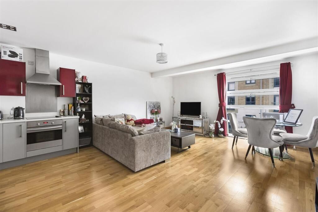 Property photo 2 of 16