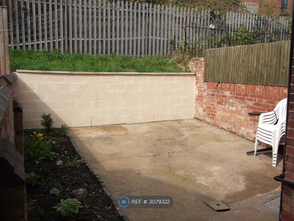 Property photo 3 of 10 Garden